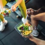 How a Personal Trainer Can Help Align Workout Goals With Better Eating Habits